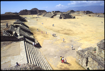 monte alban-01.jpg
